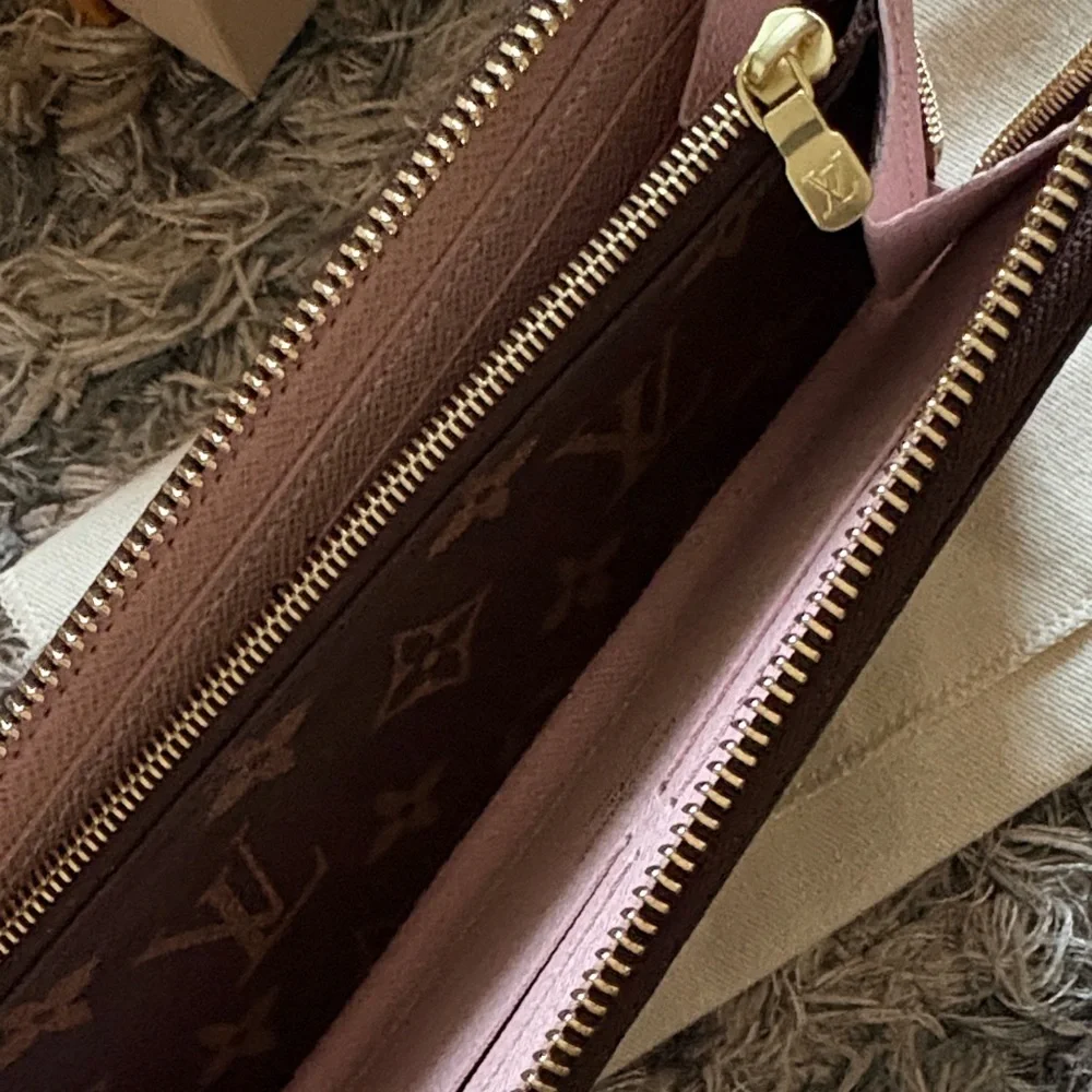 New ! Louis Vuitton Brown Monogram Long Zippy Wallet